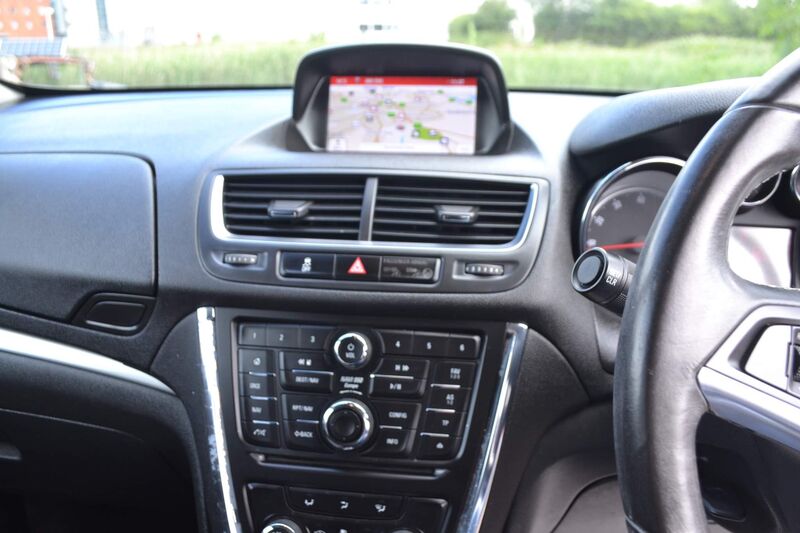 VAUXHALL MOKKA