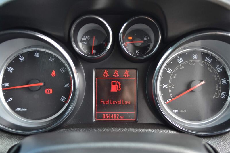 VAUXHALL MOKKA