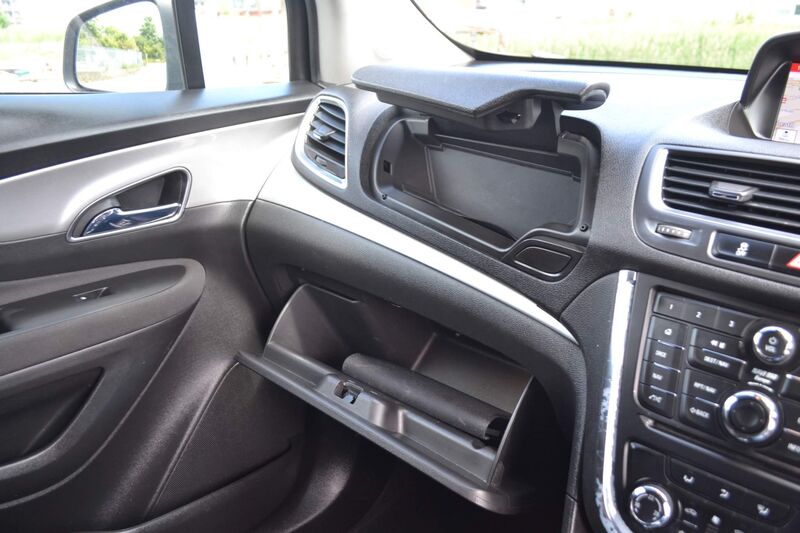VAUXHALL MOKKA
