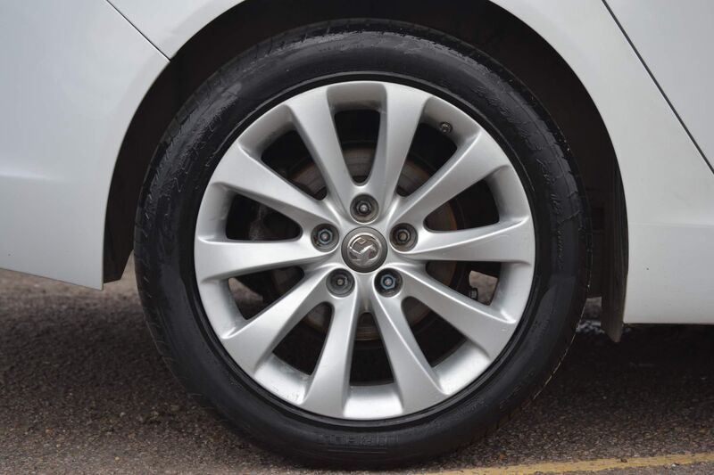 VAUXHALL INSIGNIA