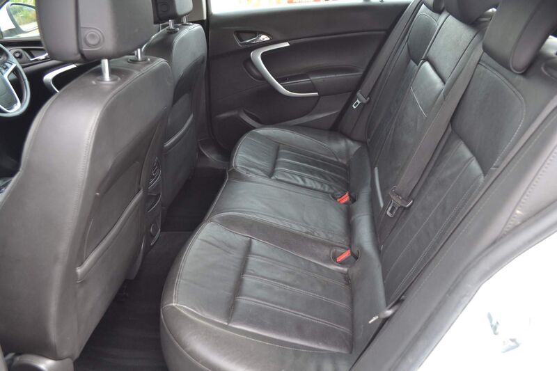 VAUXHALL INSIGNIA