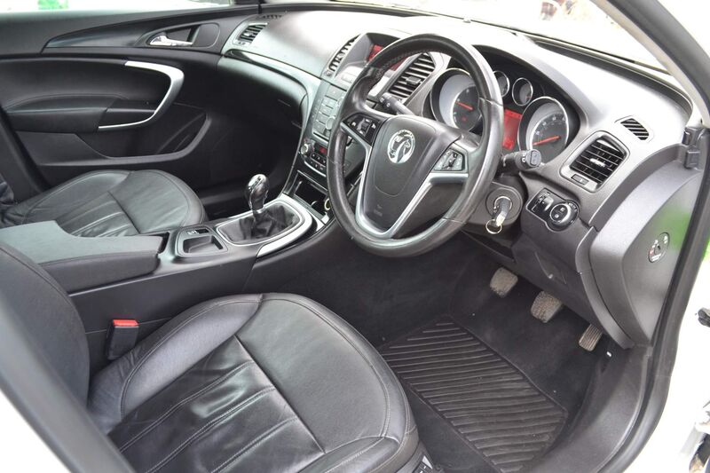 VAUXHALL INSIGNIA