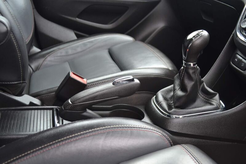 VAUXHALL MOKKA