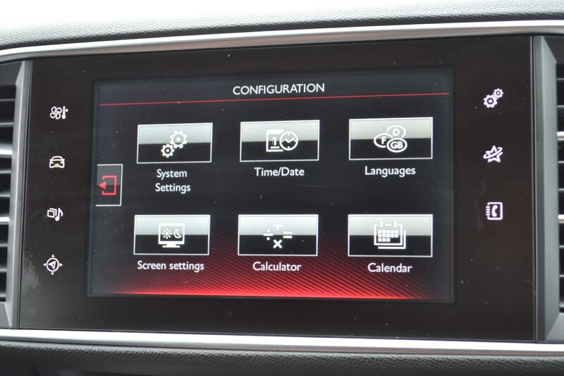 PEUGEOT 308