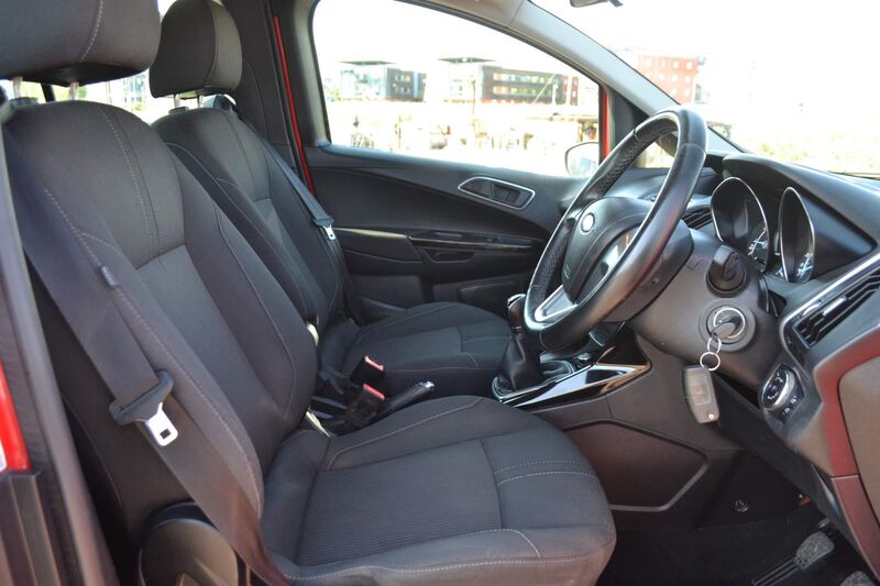 FORD B-MAX