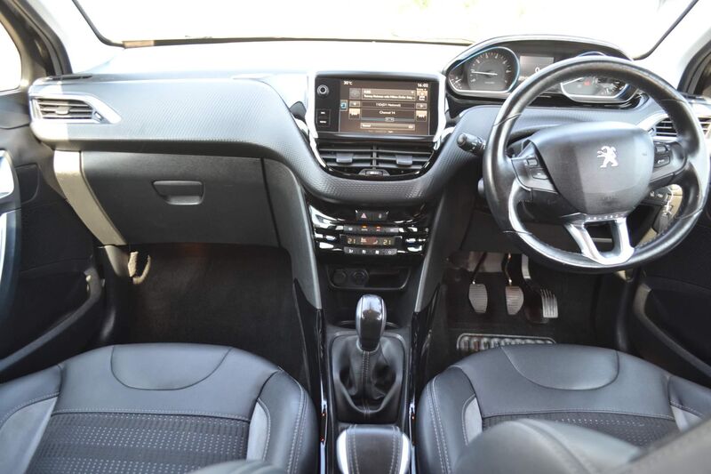 View PEUGEOT 2008 1.2 PureTech Allure Euro 6 5dr