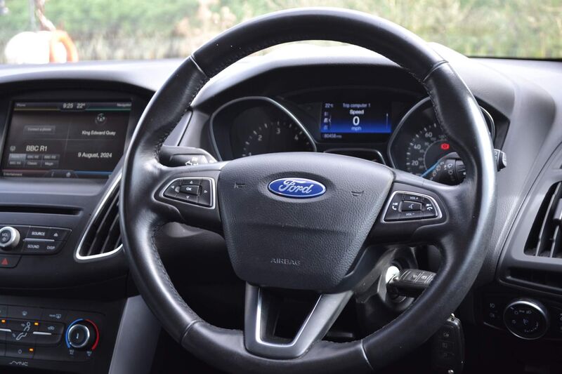 FORD FOCUS