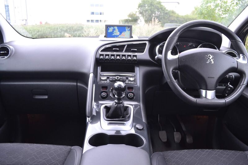 View PEUGEOT 3008 1.6 BlueHDi Allure Euro 6 (s/s) 5dr