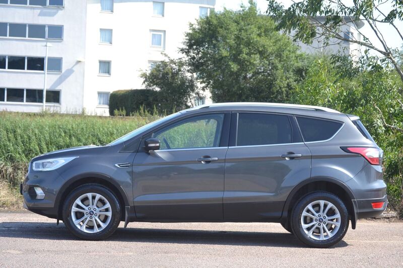 FORD KUGA