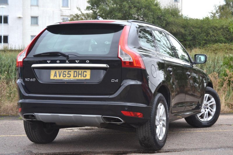 View VOLVO XC60 2.0 D4 SE Nav Euro 6 (s/s) 5dr