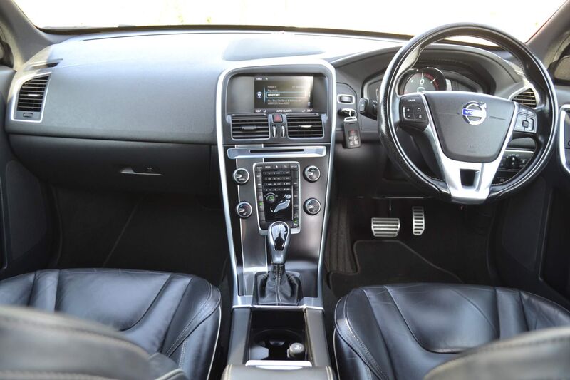 View VOLVO XC60 2.4 D5 R-Design Lux Nav Geartronic AWD Euro 5 5dr