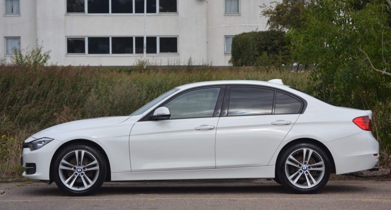 BMW 3 SERIES