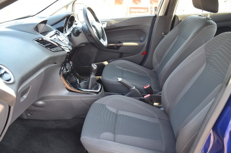 FORD FIESTA