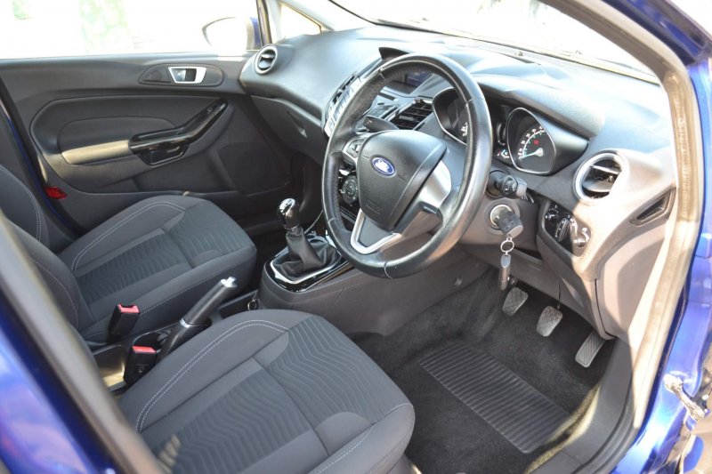 FORD FIESTA