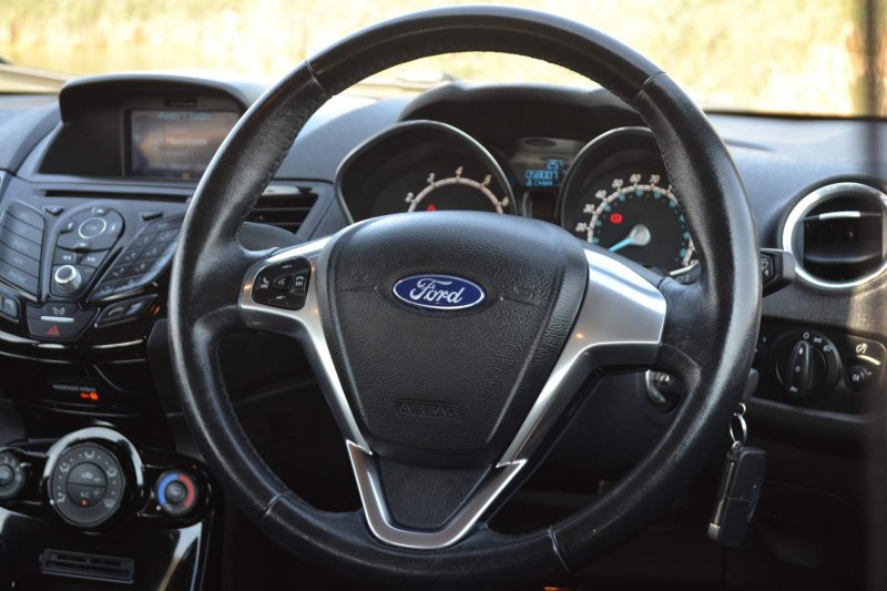 FORD FIESTA