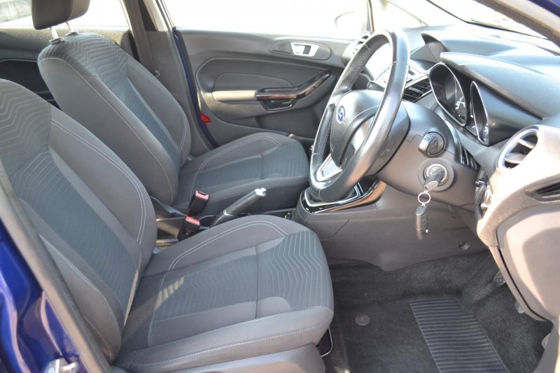 FORD FIESTA