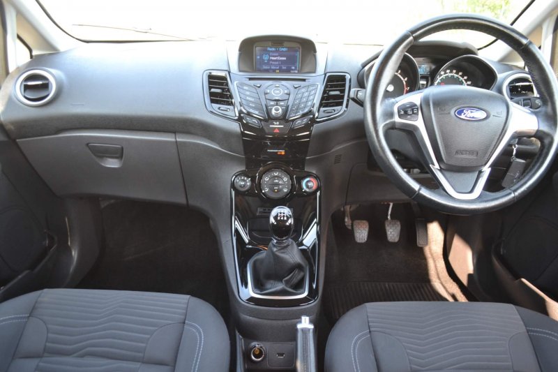 View FORD FIESTA 1.25 Zetec Euro 6 5dr