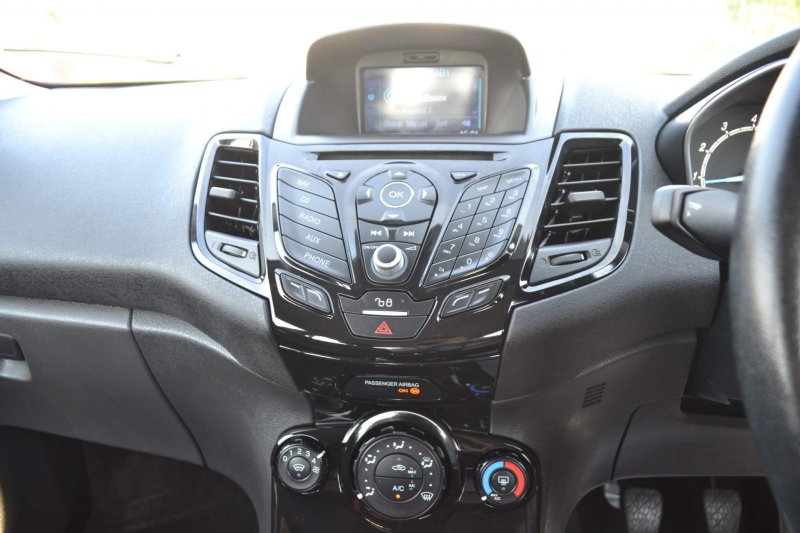 FORD FIESTA