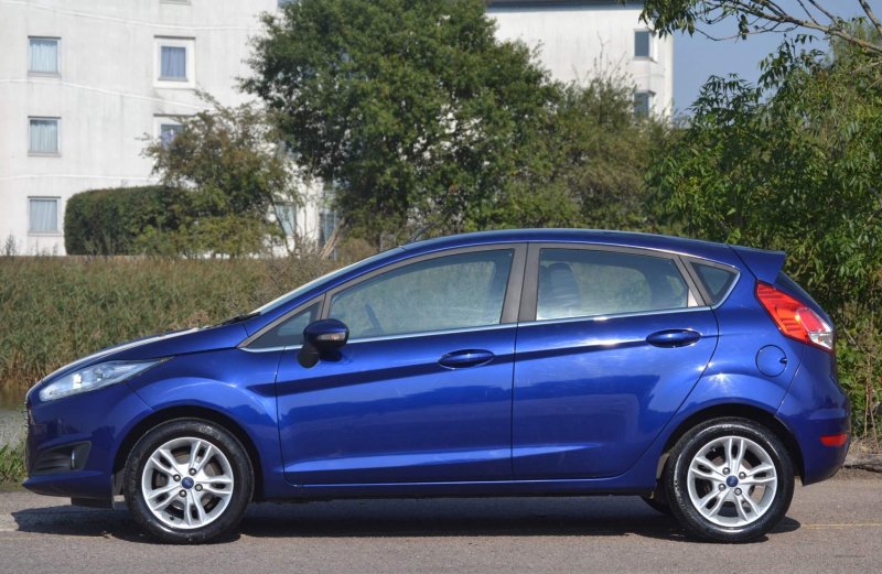 FORD FIESTA