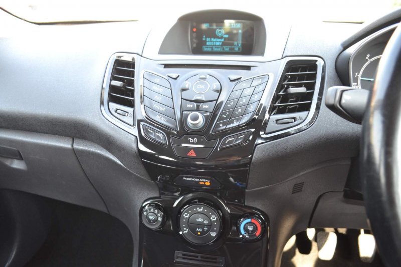 FORD FIESTA