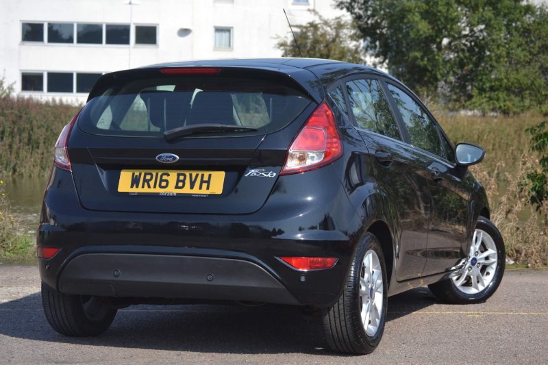 FORD FIESTA