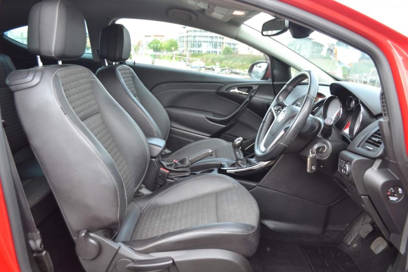 VAUXHALL ASTRA GTC