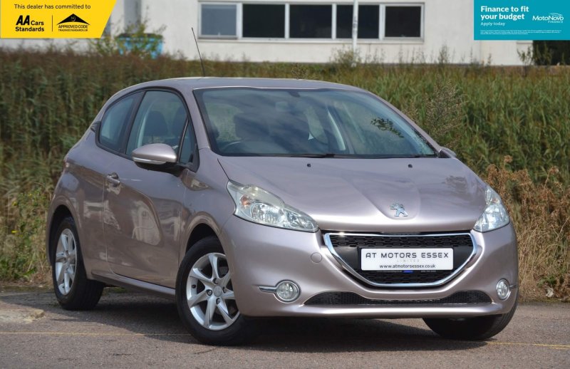 View PEUGEOT 208 1.2 VTi Active Euro 5 3dr
