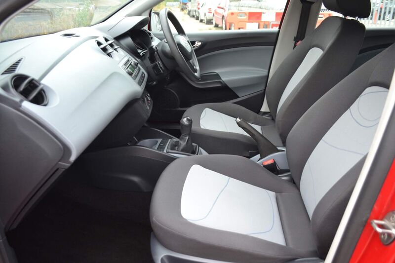 SEAT IBIZA