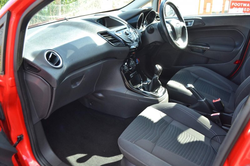FORD FIESTA
