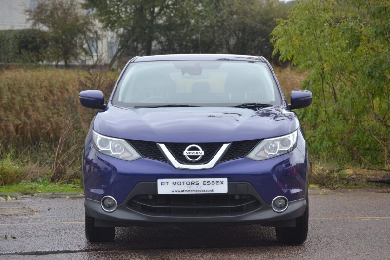 View NISSAN QASHQAI 1.2 DIG-T Acenta 2WD Euro 6 (s/s) 5dr