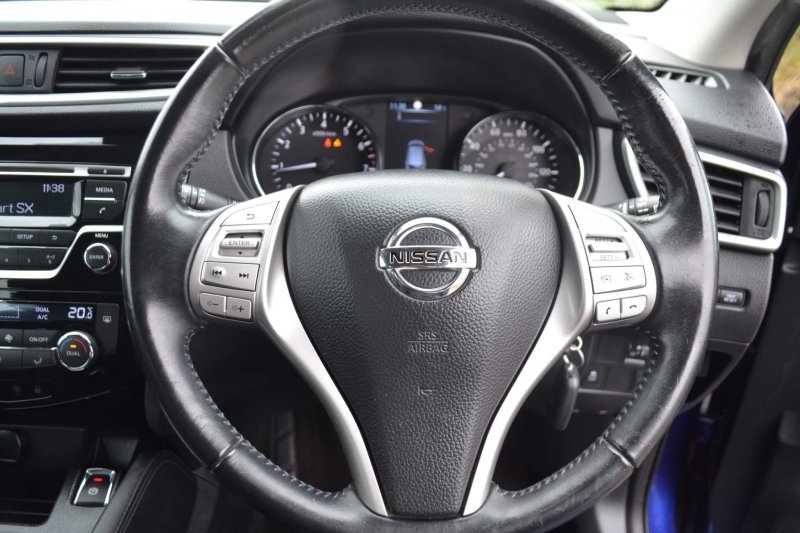 NISSAN QASHQAI