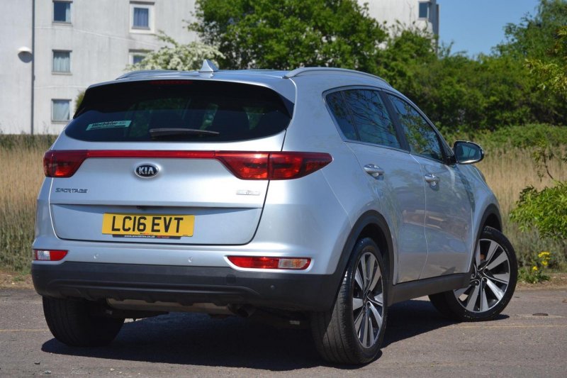 View KIA SPORTAGE 1.7 CRDi 3 Euro 6 (s/s) 5dr