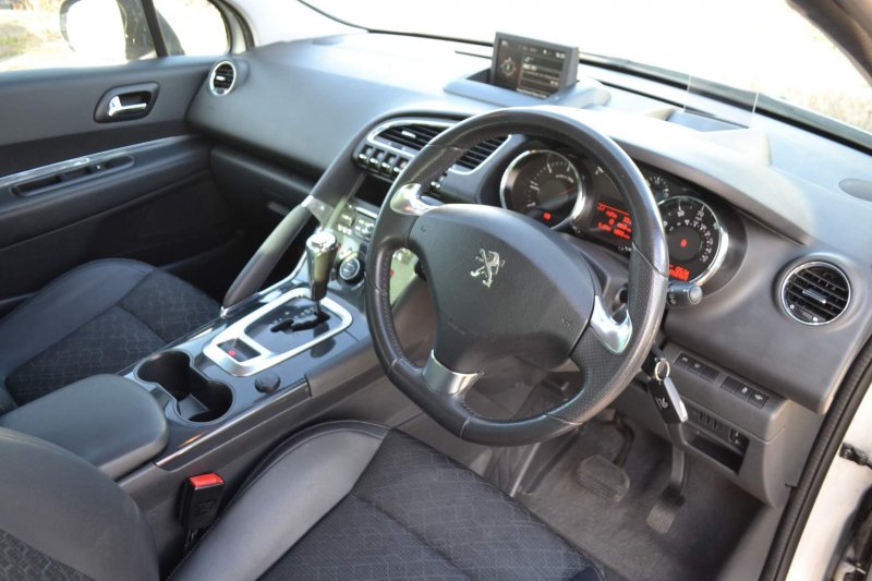 View PEUGEOT 3008 1.6 BlueHDi Allure EAT Euro 6 (s/s) 5dr