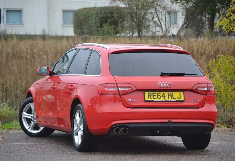 AUDI A4 AVANT