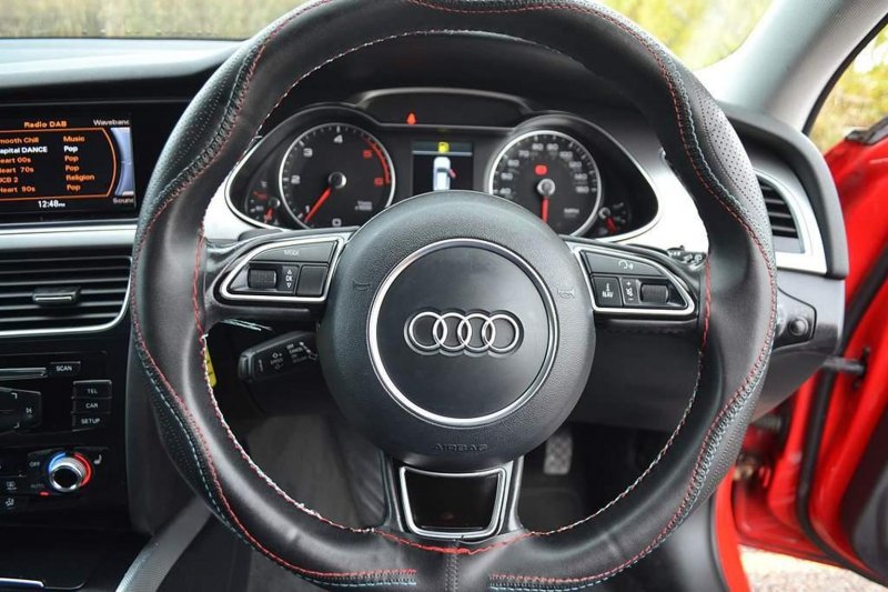 AUDI A4 AVANT