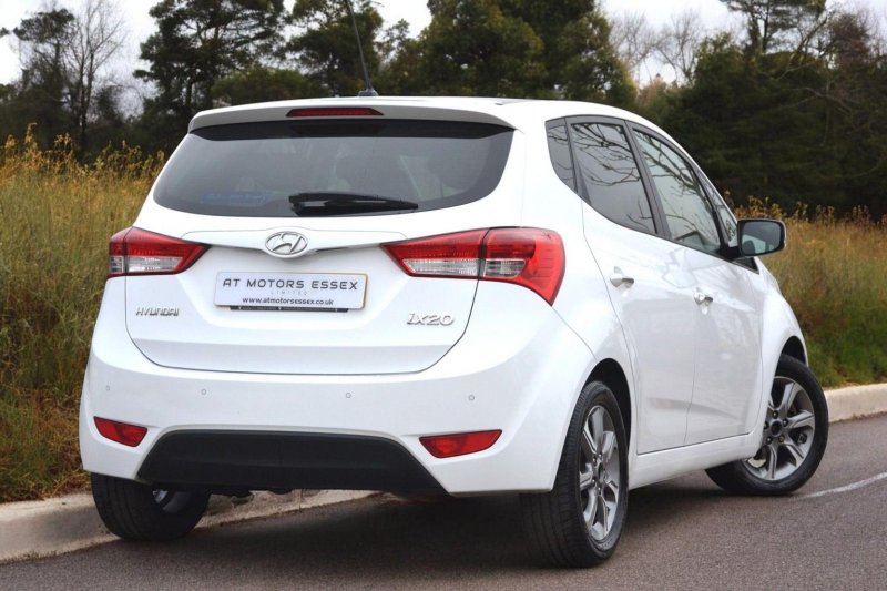 HYUNDAI IX20