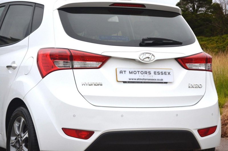 HYUNDAI IX20