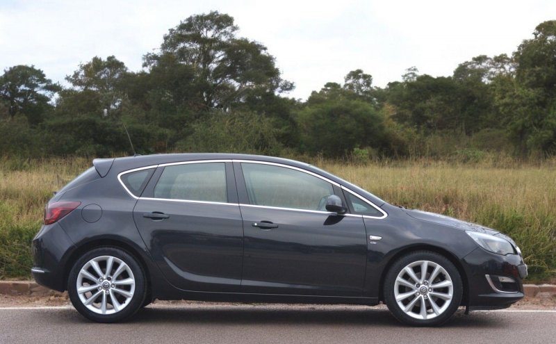VAUXHALL ASTRA