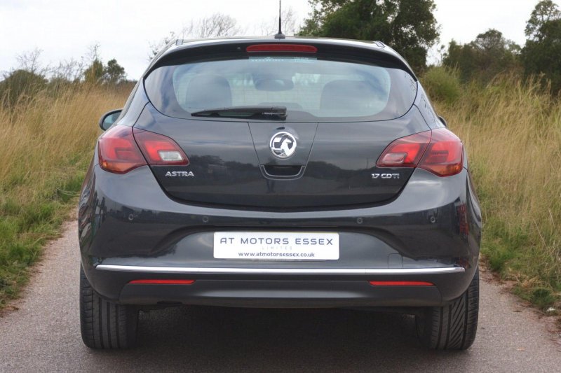 VAUXHALL ASTRA