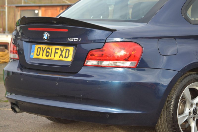BMW 1 SERIES