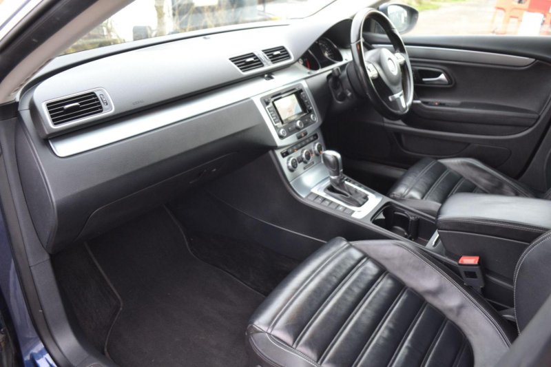 VOLKSWAGEN CC
