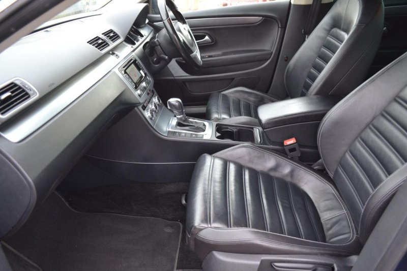 VOLKSWAGEN CC