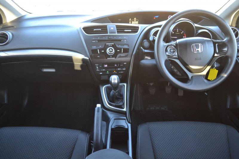 View HONDA CIVIC 1.6 i-DTEC S Euro 5 (s/s) 5dr