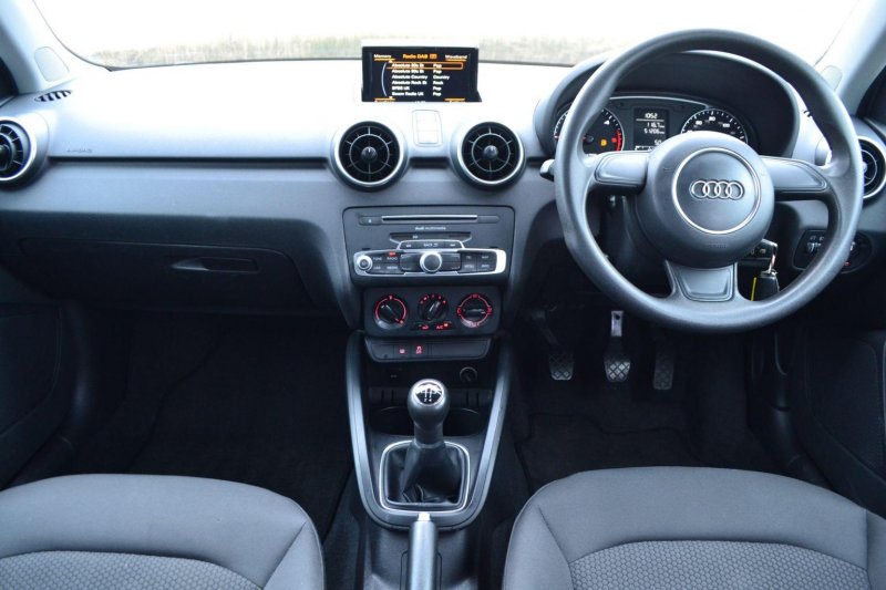 View AUDI A1 1.6 TDI SE Sportback Euro 6 (s/s) 5dr