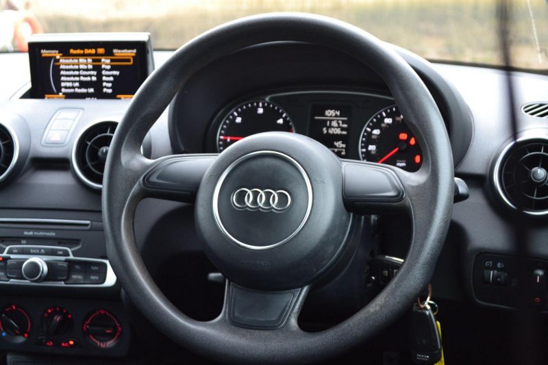 AUDI A1