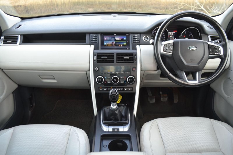 LAND ROVER DISCOVERY SPORT