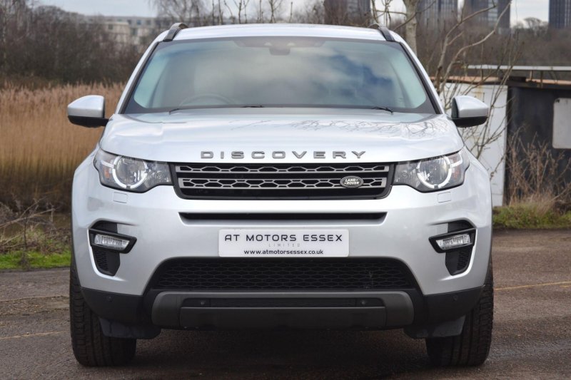 View LAND ROVER DISCOVERY SPORT 2.0 TD4 SE Tech 4WD Euro 6 (s/s) 5dr