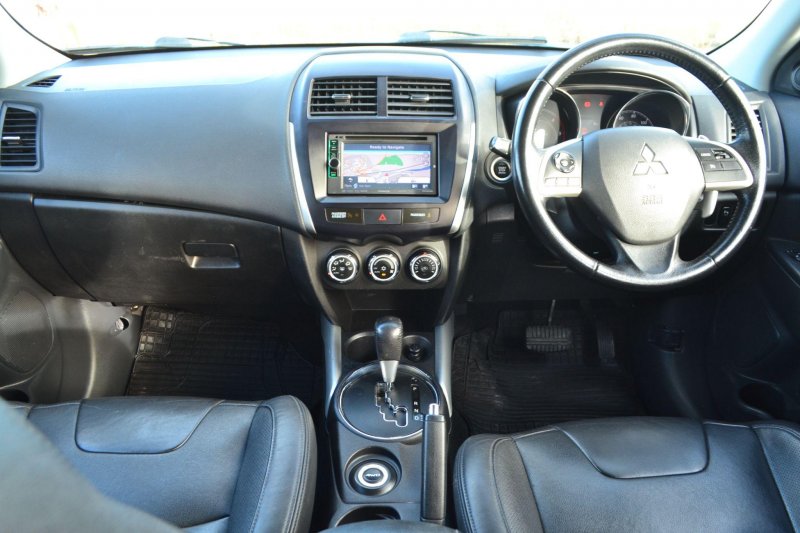 View MITSUBISHI ASX 2.2 DI-D 4 Auto 4WD Euro 5 (s/s) 5dr