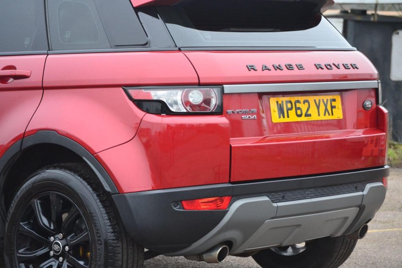 LAND ROVER RANGE ROVER EVOQUE