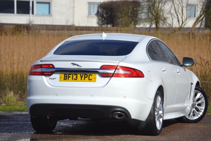 JAGUAR XF